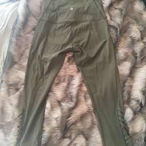 Lululemon Mesh Army Green Crop Leggings size 6